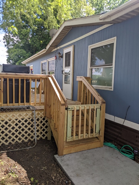 Deck with stairs.